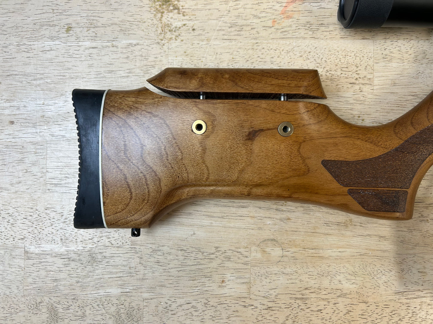 BENJAMIN KRATOS .22 EXCELLENT CONDITION W/RICHTER 6-24X50 AO SCOPE