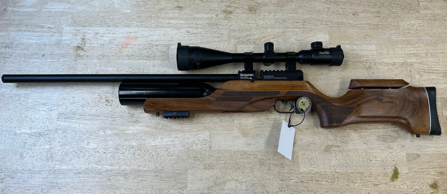 BENJAMIN KRATOS .22 EXCELLENT CONDITION W/RICHTER 6-24X50 AO SCOPE