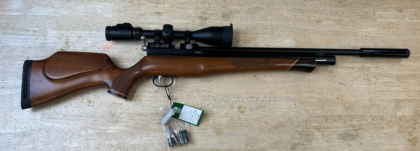 RWS LR-20 .22 VERY GOOD CONDITION W/HAWKE SCOPE
